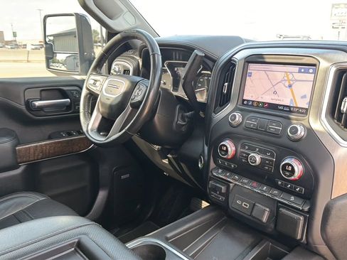 Used 2020 GMC Sierra 2500 Denali w/ Denali Ultimate Package image 97