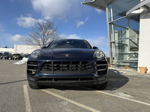 Used 2018 Porsche Macan Turbo image 8
