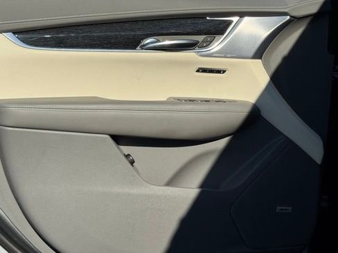Certified 2024 Cadillac XT6 Premium Luxury image 15