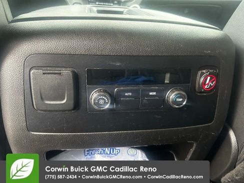 Used 2017 Chevrolet Suburban LT image 14