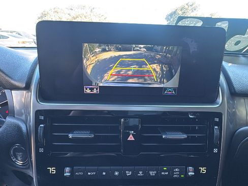 Used 2022 Lexus GX 460 Premium image 19