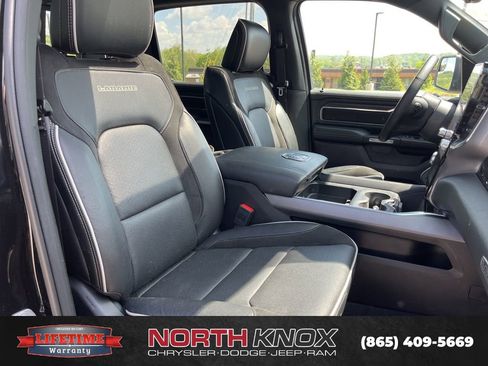 Used 2025 RAM 1500 Laramie w/ Night Edition image 10