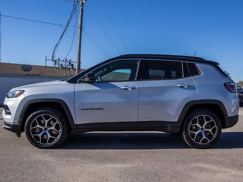 Used 2025 Jeep Compass Limited AWD/4WD image 7