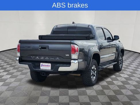 Used 2021 Toyota Tacoma TRD Off-Road image 4