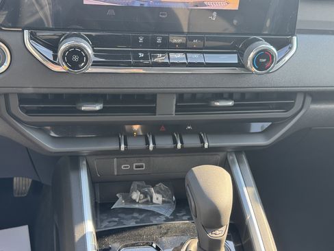 New 2026 Chevrolet Colorado W/T w/ WT Convenience Package II image 16