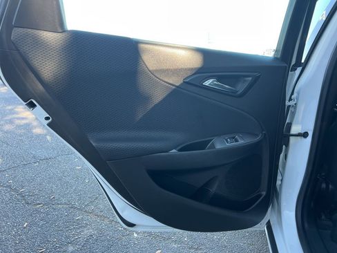 Used 2023 Chevrolet Malibu LS image 15