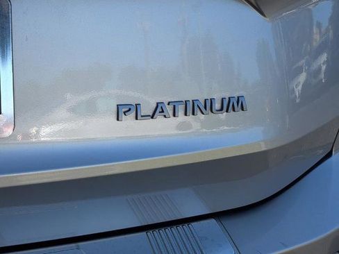 Certified 2024 Nissan Rogue Platinum w/ Platinum Premium Package FWD image 15