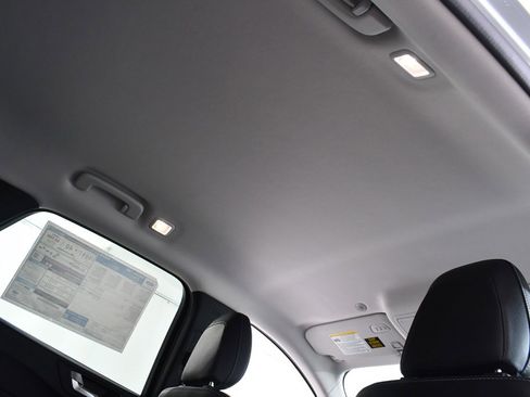 New 2025 Ford Escape SE w/ PHEV Premium Package image 18