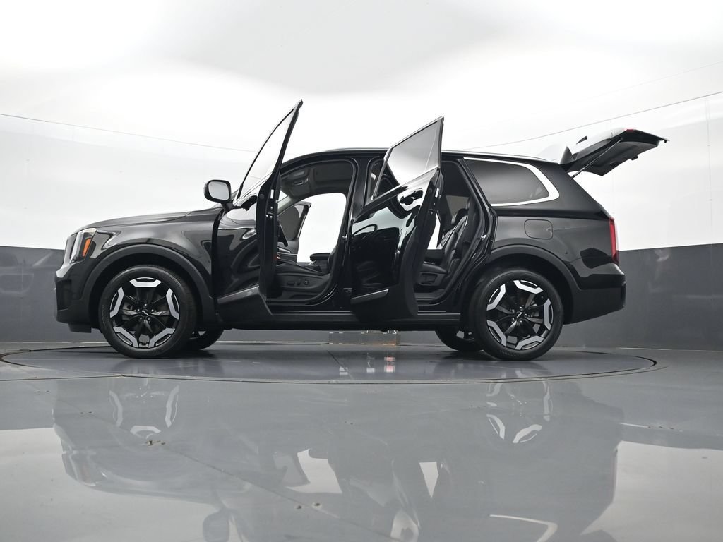 Used 2023 Kia Telluride S w/ S Sunroof Package FWD image 36