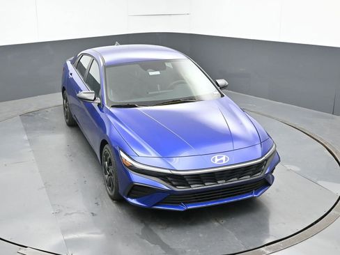 New 2026 Hyundai Elantra Sport image 24