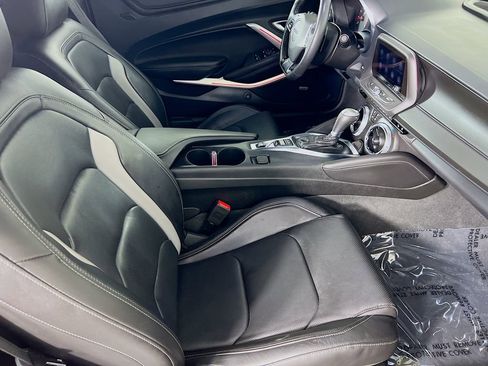 Used 2024 Chevrolet Camaro LT w/ RS Package image 28