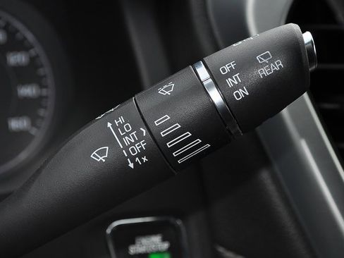 Used 2018 GMC Acadia SLE w/ Driver Alert Package I image 31