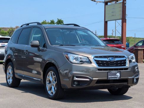 Used 2017 Subaru Forester 2.5i Touring image 5
