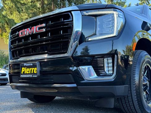 Used 2023 GMC Yukon XL SLE w/ Gmc Pro Safety Plus Package AWD/4WD image 30
