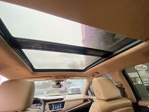 Used 2018 Cadillac XT5 Platinum w/ Driver Assist Package image 23