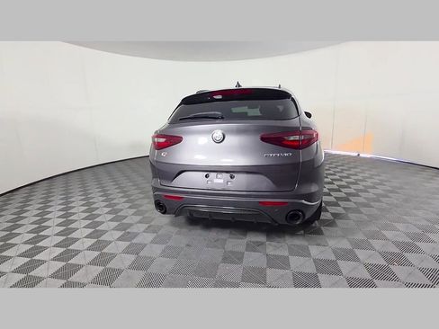 Used 2023 Alfa Romeo Stelvio Veloce AWD/4WD image 41