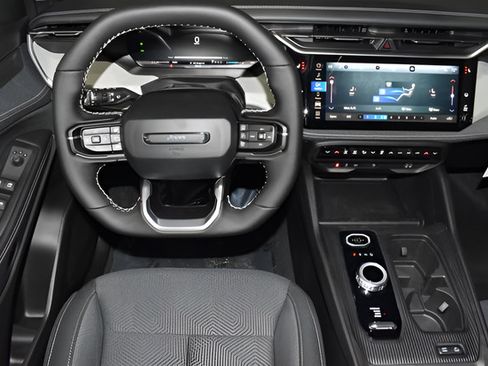 New 2026 Jeep Cherokee Laredo AWD/4WD image 12