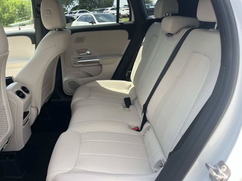 Used 2026 Mercedes-Benz GLA 250 4MATIC image 18