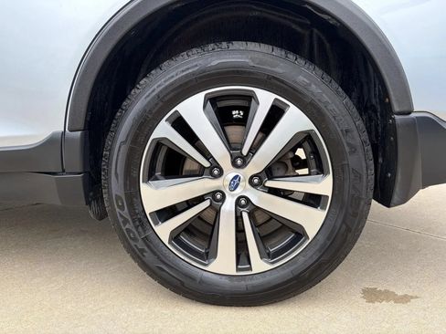 Used 2018 Subaru Outback 2.5i Limited w/ Protection Package #1 AWD/4WD image 9