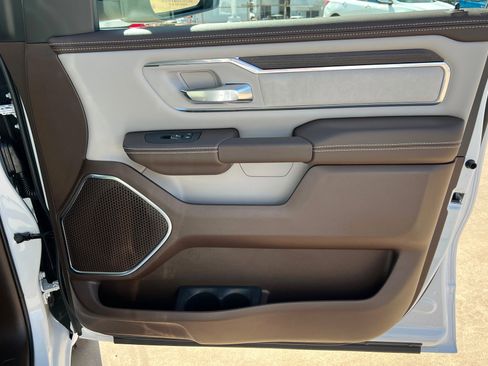 New 2026 RAM 1500 Laramie AWD/4WD image 22