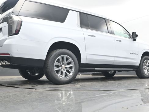 New 2026 Chevrolet Suburban Premier image 29