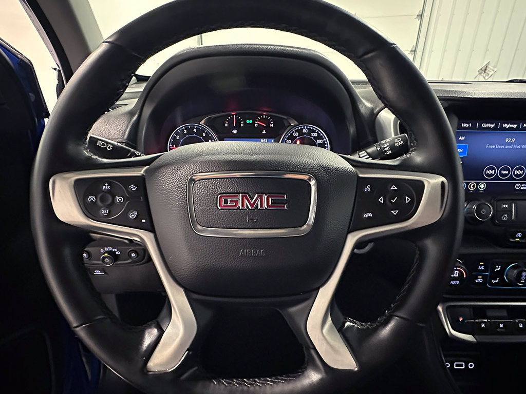 Used 2024 GMC Terrain SLT AWD/4WD image 34