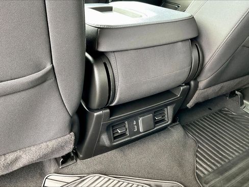 Certified 2023 Chevrolet Silverado 1500 LT AWD/4WD image 30