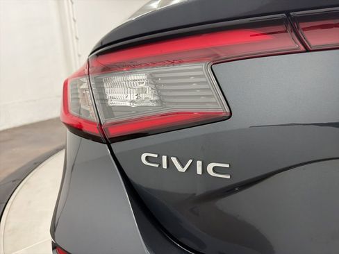 Used 2023 Honda Civic Sport Touring image 11