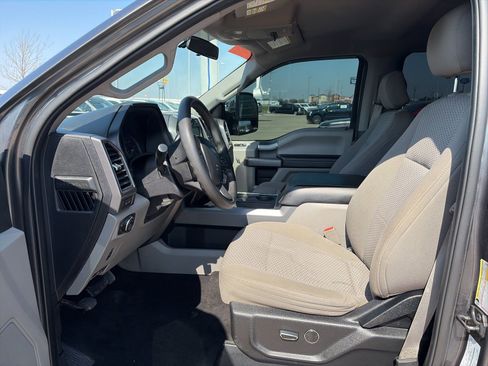 Used 2019 Ford F250 XLT w/ XLT Premium Package image 12