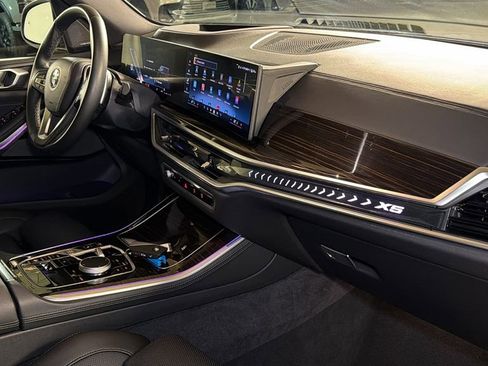 Used 2026 BMW X5 xDrive40i AWD/4WD image 10