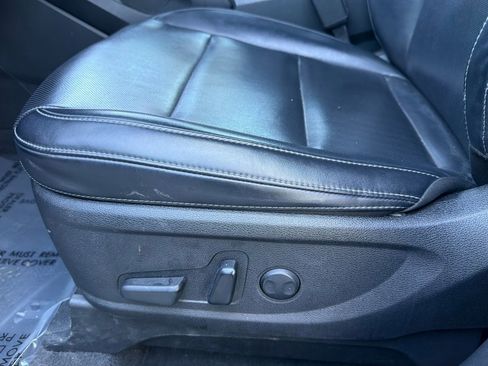 Used 2022 Kia Telluride S image 13