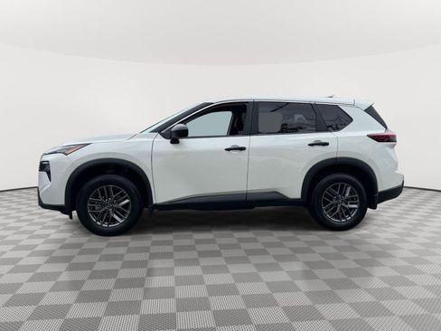 Used 2024 Nissan Rogue S AWD/4WD image 5
