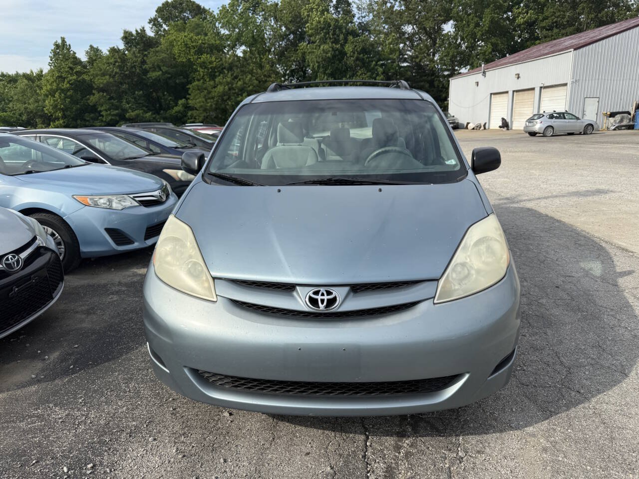 Used 2007 Toyota Sienna CE FWD image 4