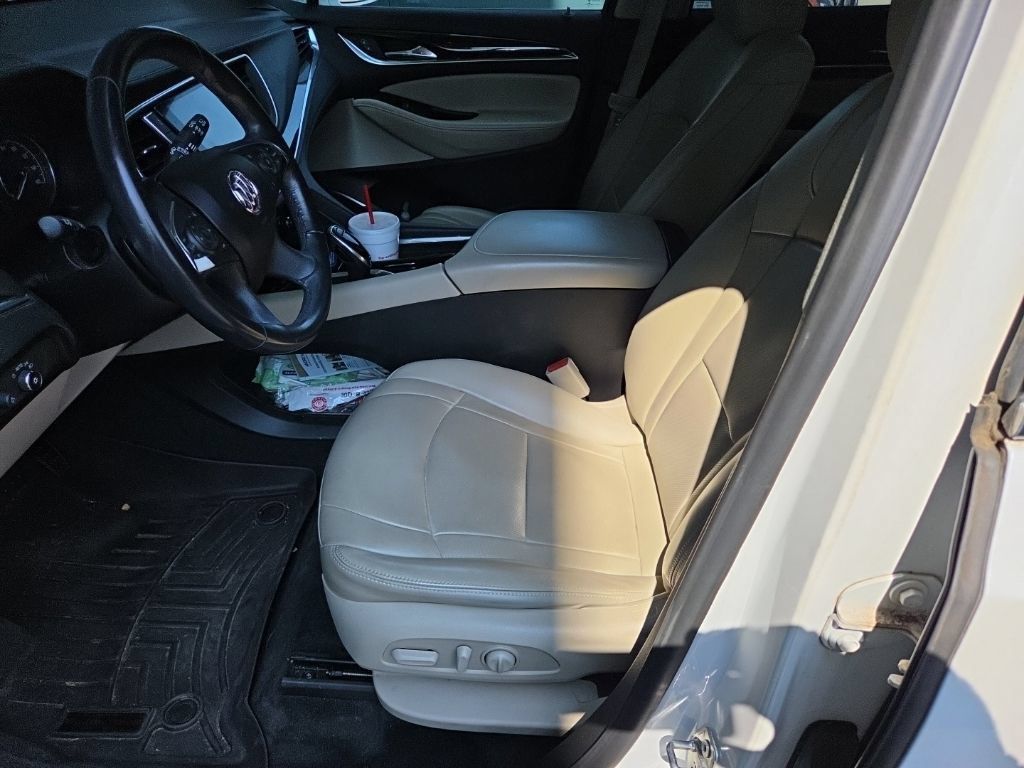 Used 2019 Buick Enclave Essence FWD image 4