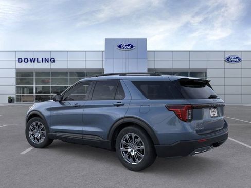 New 2026 Ford Explorer Active w/ Active Comfort Package image 4