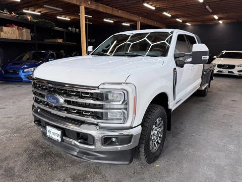 Used 2023 Ford F250 Lariat w/ Lariat Ultimate Package AWD/4WD image 5