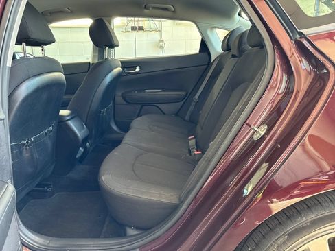 Used 2018 Kia Optima LX w/ 17" Alloy Wheels Package FWD image 30