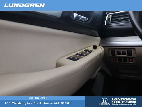 Used 2015 Subaru Legacy 2.5i Premium image 28