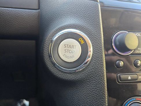 Used 2015 INFINITI QX70 AWD w/ Premium Package image 29