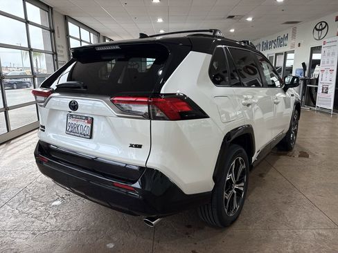 Certified 2022 Toyota RAV4 XSE w/ Weather Package AWD/4WD image 2