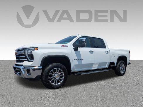 New 2026 Chevrolet Silverado 2500 LTZ w/ LTZ Premium Package AWD/4WD image 2