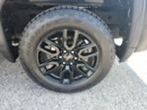 Used 2025 GMC Sierra 1500 Elevation AWD/4WD image 5