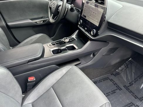 Used 2024 Lexus RZ 300e Premium FWD image 32