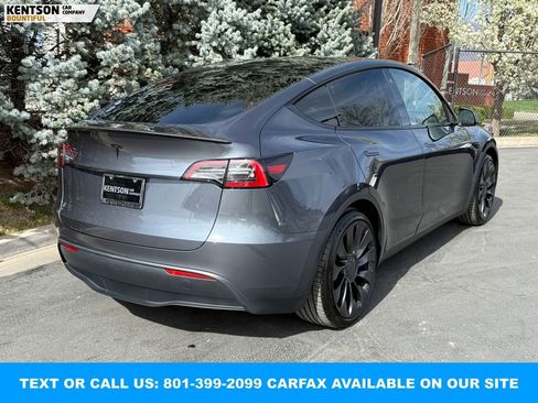 Used 2023 Tesla Model Y Performance image 8