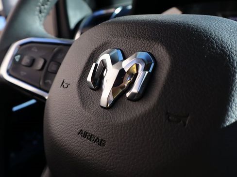 Used 2025 RAM 2500 Laramie w/ Night Edition image 32