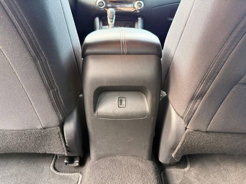 Used 2023 Nissan Sentra SR FWD image 32