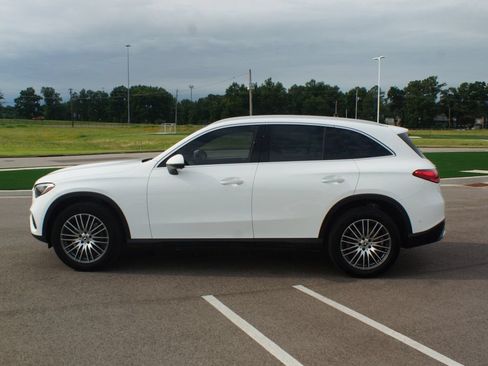 Used 2025 Mercedes-Benz GLC 300 image 13