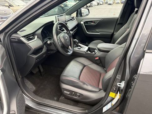Used 2021 Toyota RAV4 XSE w/ Carpet Mat Package (TMS) AWD/4WD image 30