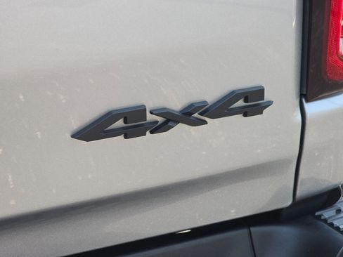 Used 2025 RAM 1500 Warlock AWD/4WD image 14