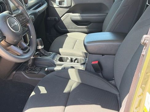 Used 2022 Jeep Wrangler Unlimited Sport AWD/4WD image 14